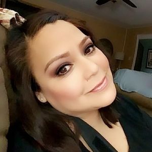 Meet your Posher, Veronica